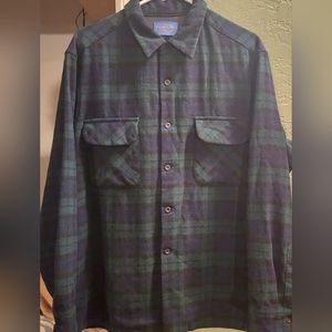 VINTAGE sz L Black Watch Tartan Board Shirt by Pendleton 100% virgin Wool